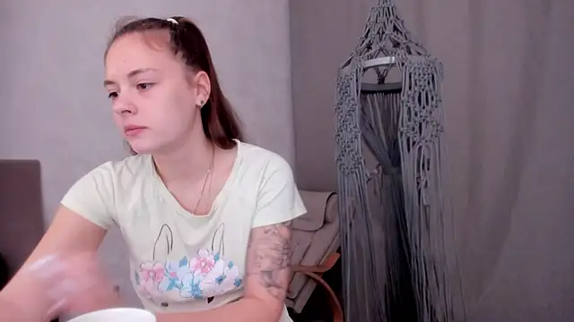 why again me online show from February 24, 2025, 8:14 pm