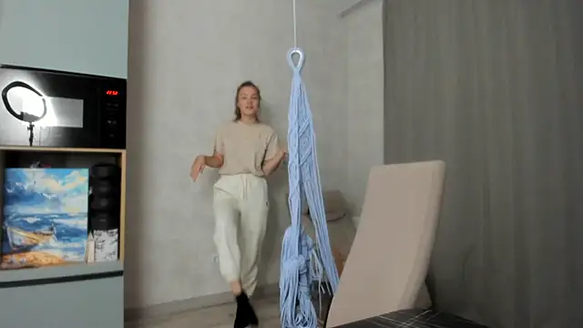 why again me online show from November 30, 2025, 7:51 pm