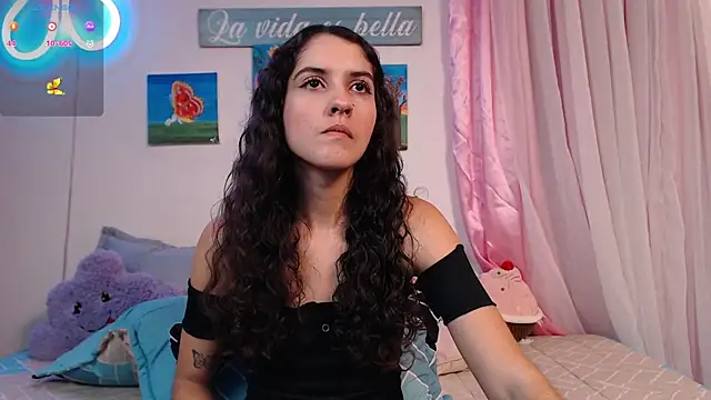 lailypink online show from December 7, 2024, 2:31 am