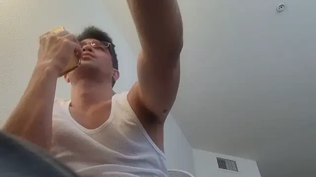 SebastianReiss online show from May 20, 2026, 9:32 pm