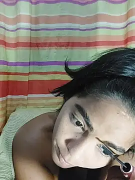 Snapshot of missmelissa_ chatting on October 31, 2025, 12:33 am missmelissa  online show from October 31, 2025, 12:33 am