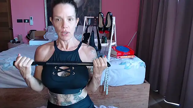 mommyselenafit  online show from September 22, 2025, 1:29 am