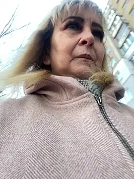 Irina2909xh online show from February 28, 2025, 1:47 pm