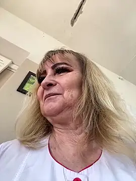 Irina2909xh online show from March 4, 2025, 12:12 pm