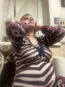 Irina2909xh online show from March 16, 2025, 4:01 pm