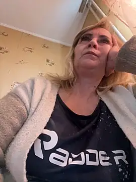 Irina2909xh online show from October 11, 2025, 6:12 am