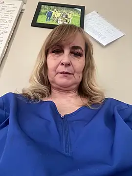 Irina2909xh online show from March 26, 2026, 11:27 am