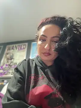 itsCassie online show from January 28, 2025, 5:56 pm