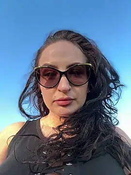 itsCassie online show from March 20, 2025, 3:47 pm