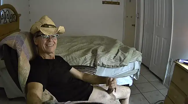 Snapshot of nakeedcowboi65 chatting on January 30, 2025, 12:06 pm nakeedcowboi65 online show from January 30, 2025, 12:06 pm
