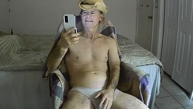 Snapshot of nakeedcowboi65 chatting on February 8, 2025, 8:31 am nakeedcowboi65 online show from February 8, 2025, 8:31 am
