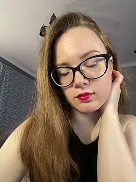 AngelaWhiti online show from June 18, 2026, 4:11 pm