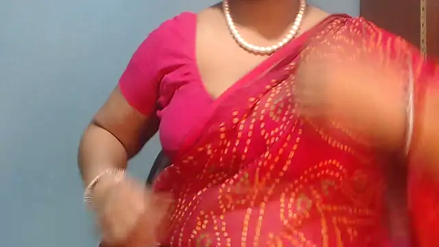 naughtyboobs38dd online show from June 1, 2026, 5:14 pm