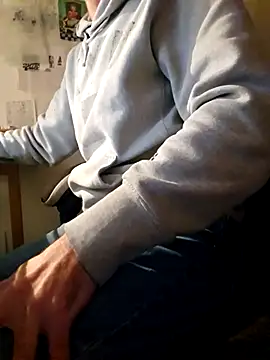 verylargecock online show from February 11, 2026, 11:48 am