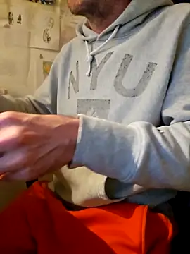 verylargecock online show from February 27, 2026, 4:56 am