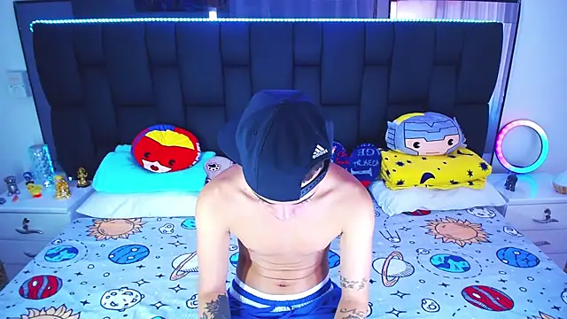 Snapshot of Nice_ButtX chatting on March 4, 2025, 5:24 pm Nice ButtX online show from March 4, 2025, 5:24 pm