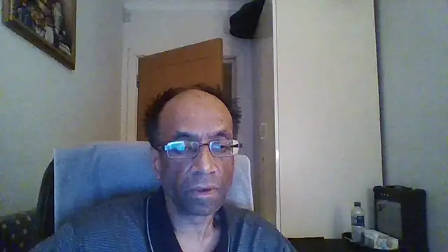 rauncher1 online show from October 5, 2025, 9:24 pm