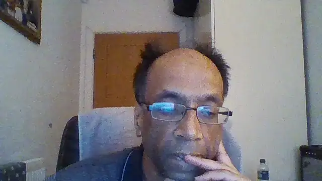 rauncher1 online show from October 6, 2025, 9:40 am