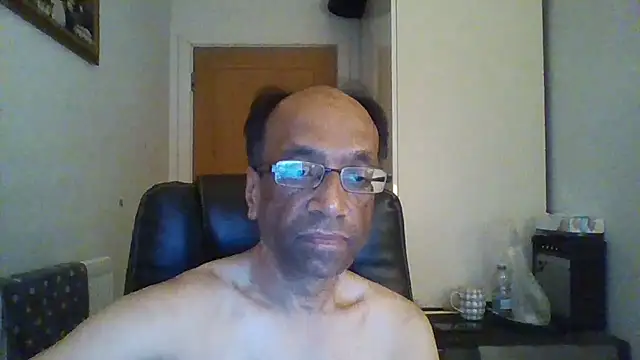 rauncher1 online show from October 28, 2025, 7:01 am