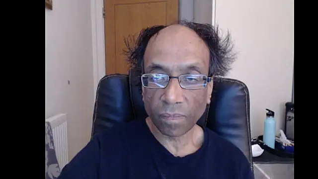 rauncher1 online show from June 4, 2026, 8:20 am