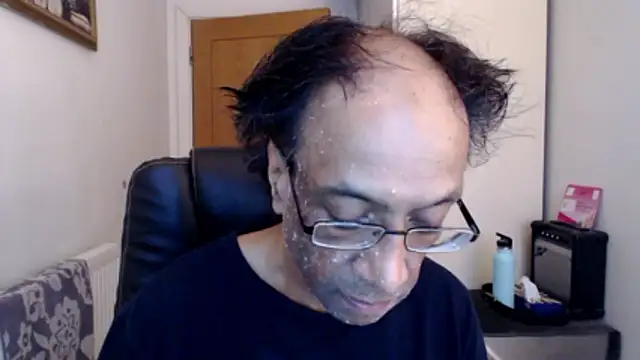Snapshot of rauncher1 chatting on June 21, 2026, 8:06 am rauncher1 online show from June 21, 2026, 8:06 am