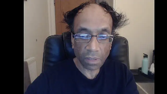 Snapshot of rauncher1 chatting on June 24, 2026, 10:20 pm rauncher1 online show from June 24, 2026, 10:20 pm