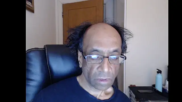 Snapshot of rauncher1 chatting on July 14, 2026, 8:19 am rauncher1 online show from July 14, 2026, 8:19 am