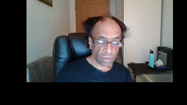 Snapshot of rauncher1 chatting on July 16, 2026, 8:20 am rauncher1 online show from July 16, 2026, 8:20 am