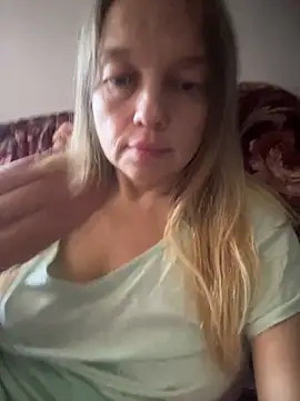 Susanel online show from September 14, 2025, 8:13 am