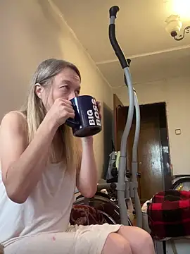 Susanel online show from October 5, 2025, 10:02 am