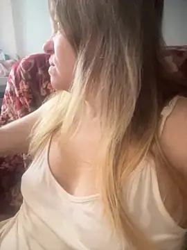 Susanel online show from October 9, 2025, 9:40 am