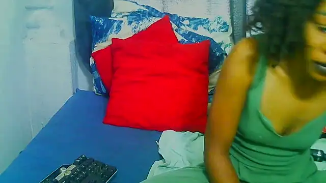 Snapshot of freaky_naughty chatting on November 19, 2025, 11:10 am freaky naughty online show from November 19, 2025, 11:10 am