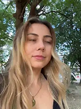 Brittanyrosexx online show from December 5, 2024, 2:00 pm