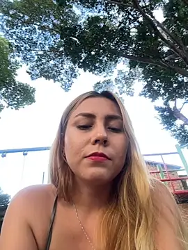 Brittanyrosexx online show from October 15, 2025, 9:37 pm