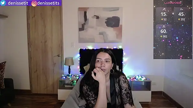 DenisseTits online show from March 20, 2025, 8:51 pm