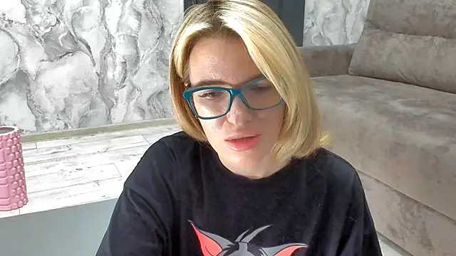 Snapshot of succubus chatting on April 28, 2026, 2:11 pm succubus online show from April 28, 2026, 2:11 pm