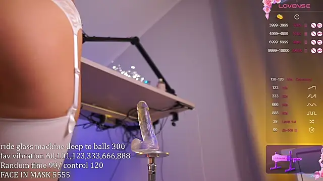 iamsavagegirl7 online show from February 20, 2025, 4:46 pm