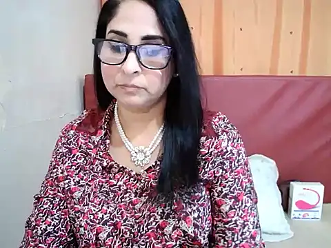 Indiankushy online show from October 2, 2025, 4:36 pm