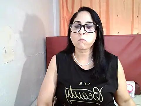 Indiankushy online show from December 18, 2025, 4:35 pm