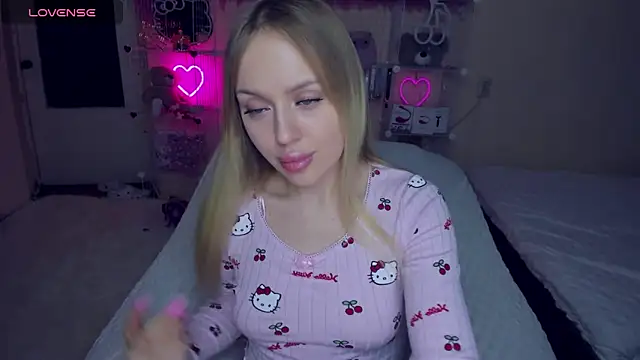 Snapshot of ElinOceanX chatting on March 15, 2025, 3:48 pm ElinOceanX online show from March 15, 2025, 3:48 pm