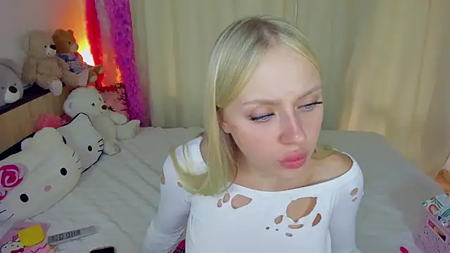 Snapshot of ElinOceanX chatting on September 9, 2025, 2:16 pm ElinOceanX online show from September 9, 2025, 2:16 pm