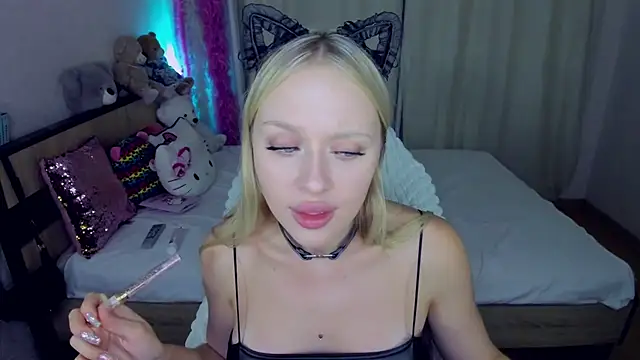 Snapshot of ElinOceanX chatting on September 18, 2025, 3:47 pm ElinOceanX online show from September 18, 2025, 3:47 pm