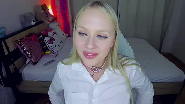 Snapshot of ElinOceanX chatting on September 19, 2025, 6:30 pm ElinOceanX online show from September 19, 2025, 6:30 pm