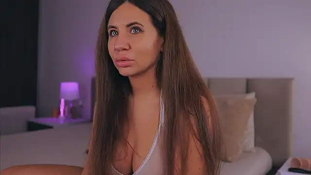 LollieSplash online show from November 9, 2025, 8:29 pm