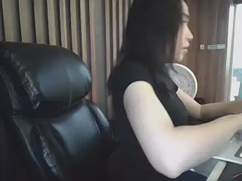 sara kimoo online show from March 14, 2025, 10:49 pm