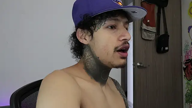 Snapshot of trieone chatting on February 16, 2026, 2:13 pm trieone online show from February 16, 2026, 2:13 pm