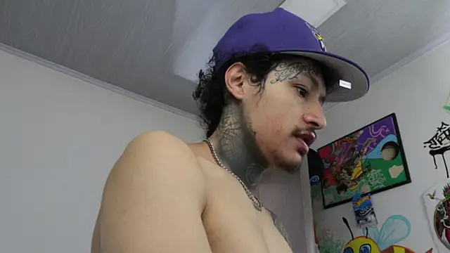 Snapshot of trieone chatting on February 27, 2026, 2:28 pm trieone online show from February 27, 2026, 2:28 pm