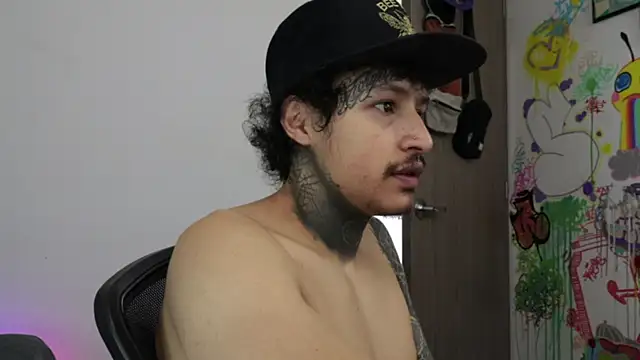 Snapshot of trieone chatting on March 1, 2026, 2:30 pm trieone online show from March 1, 2026, 2:30 pm