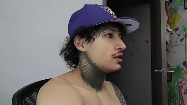 trieone online show from March 8, 2026, 2:04 am