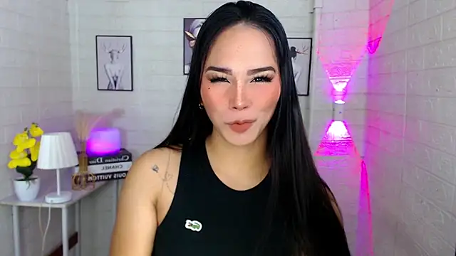 urnaughtydolly69 online show from September 17, 2025, 6:53 pm